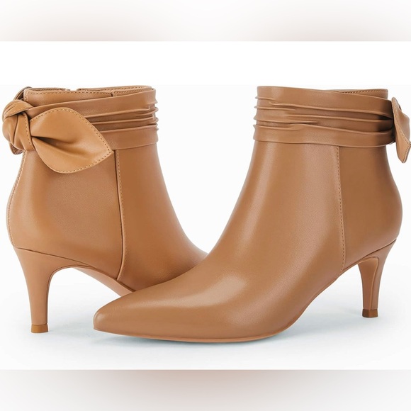 NWT Kitten Heel Ankle Boots Bow Closed Pointed Toe Booties Pleated